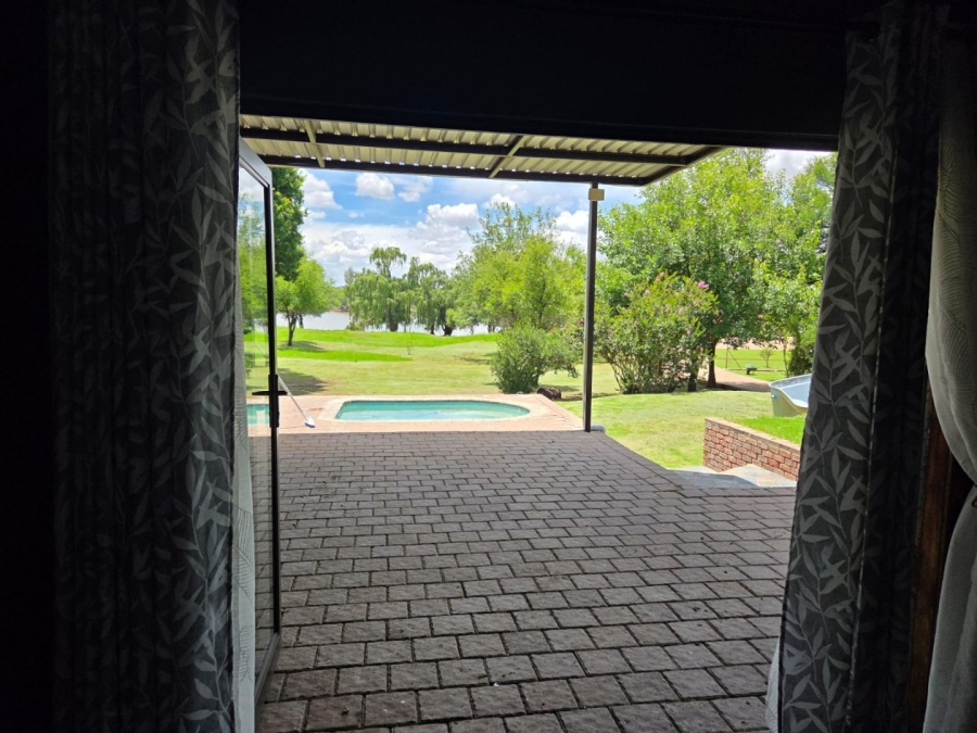 4 Bedroom Property for Sale in Wolmaransstad Rural North West